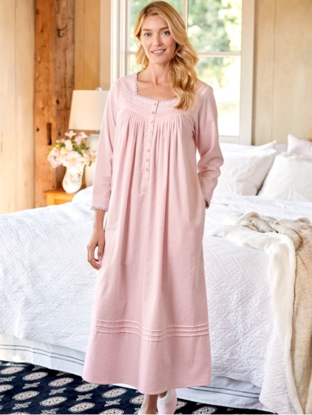 Eileen West Fairy Tale Nightgown in Soft, Comfortable pink Flannel size large